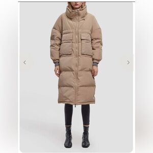 LATTELIER - PATCHED POCKET LONG PUFFER
JACKET